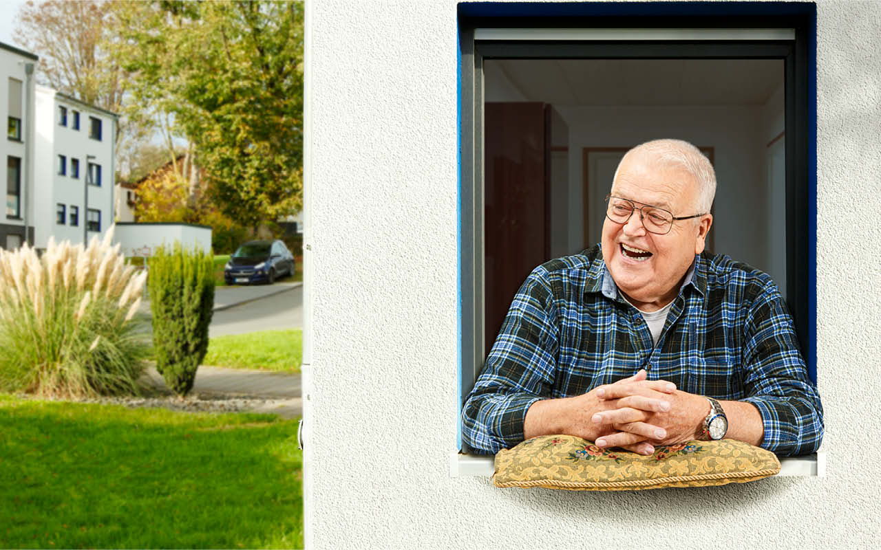 Kampagnenmotiv 2023 - "Senior im Fenster"
